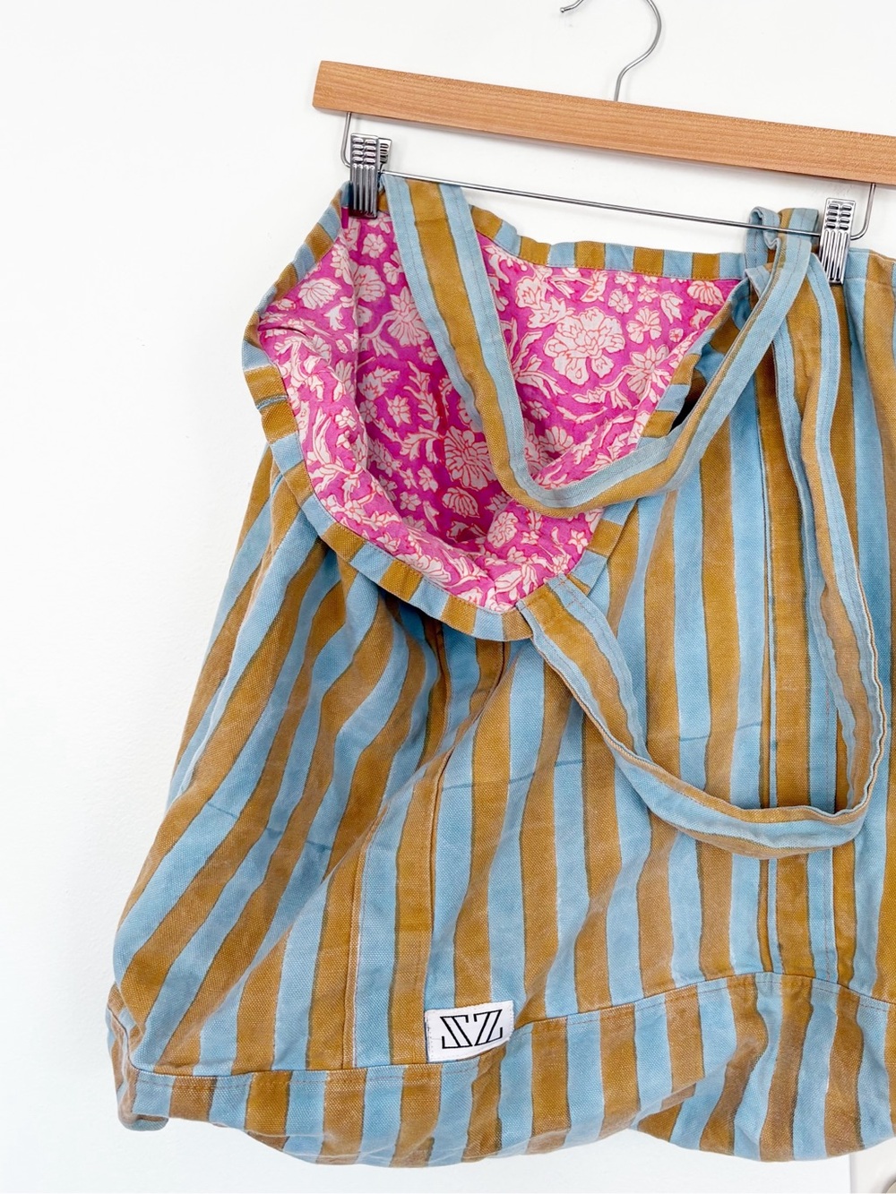 SZ Blockprints || Oversized Slouchy Tote Thick Stripe Floral Green Blue Pink - Picture 1 of 7